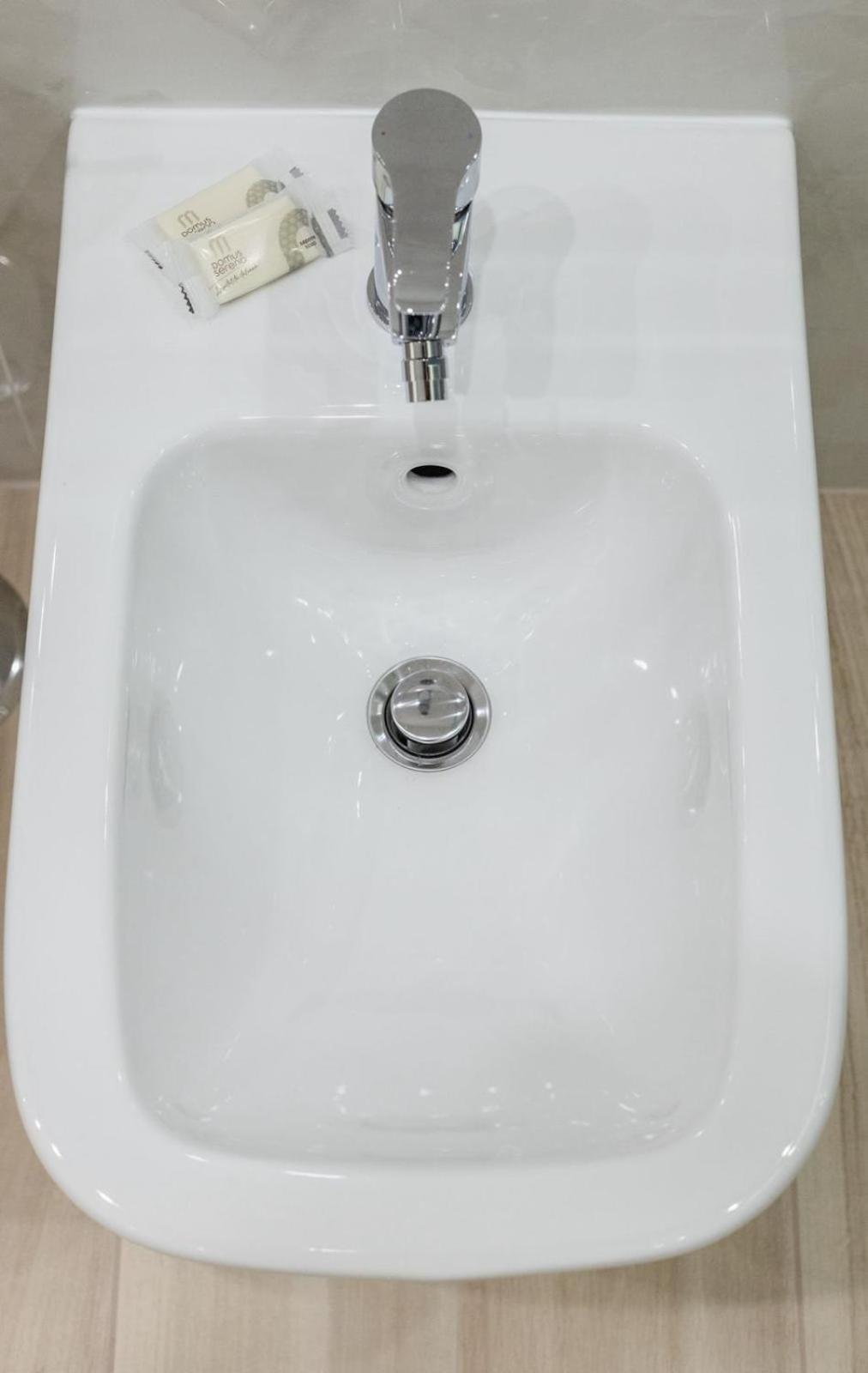 Graziano Home Airport ナポリ エクステリア 写真